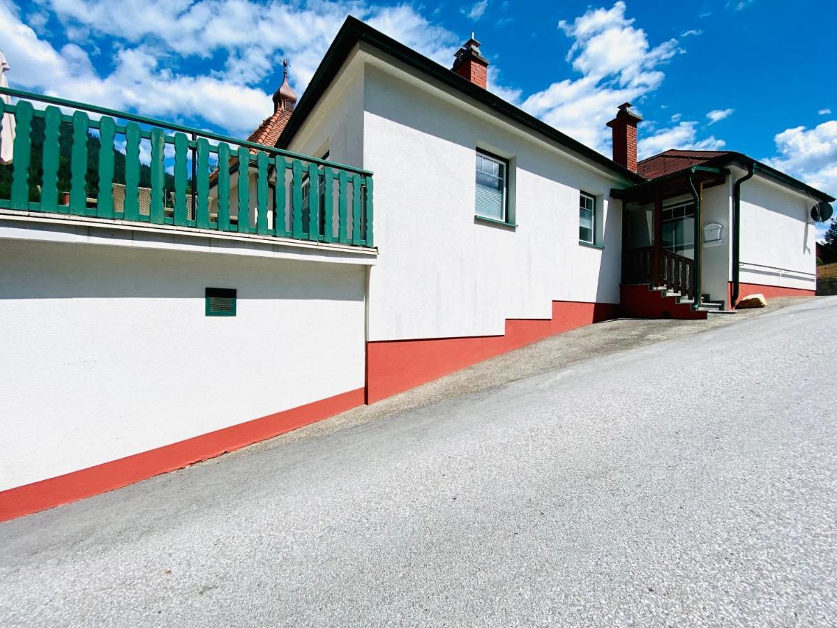 Living Inn Spital am Semmering Esterno foto